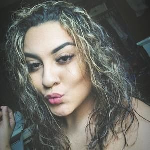 Meet your Posher, Juana